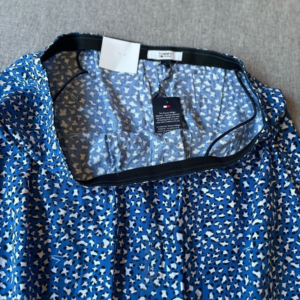 Tommy Hilfiger Adaptive Tommy Print Midi Skirt with Pull Up Loops, Size 14 - Picture 5 of 8